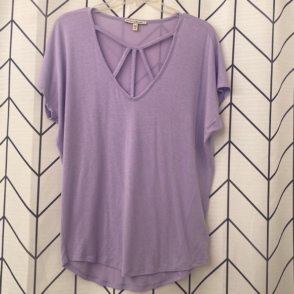 Express V Neck Tee, size small - Picture 1 of 4